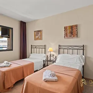 https://apartamentos-con-parking-privado-en-el-paseo-maritimo.1costadelsol.com